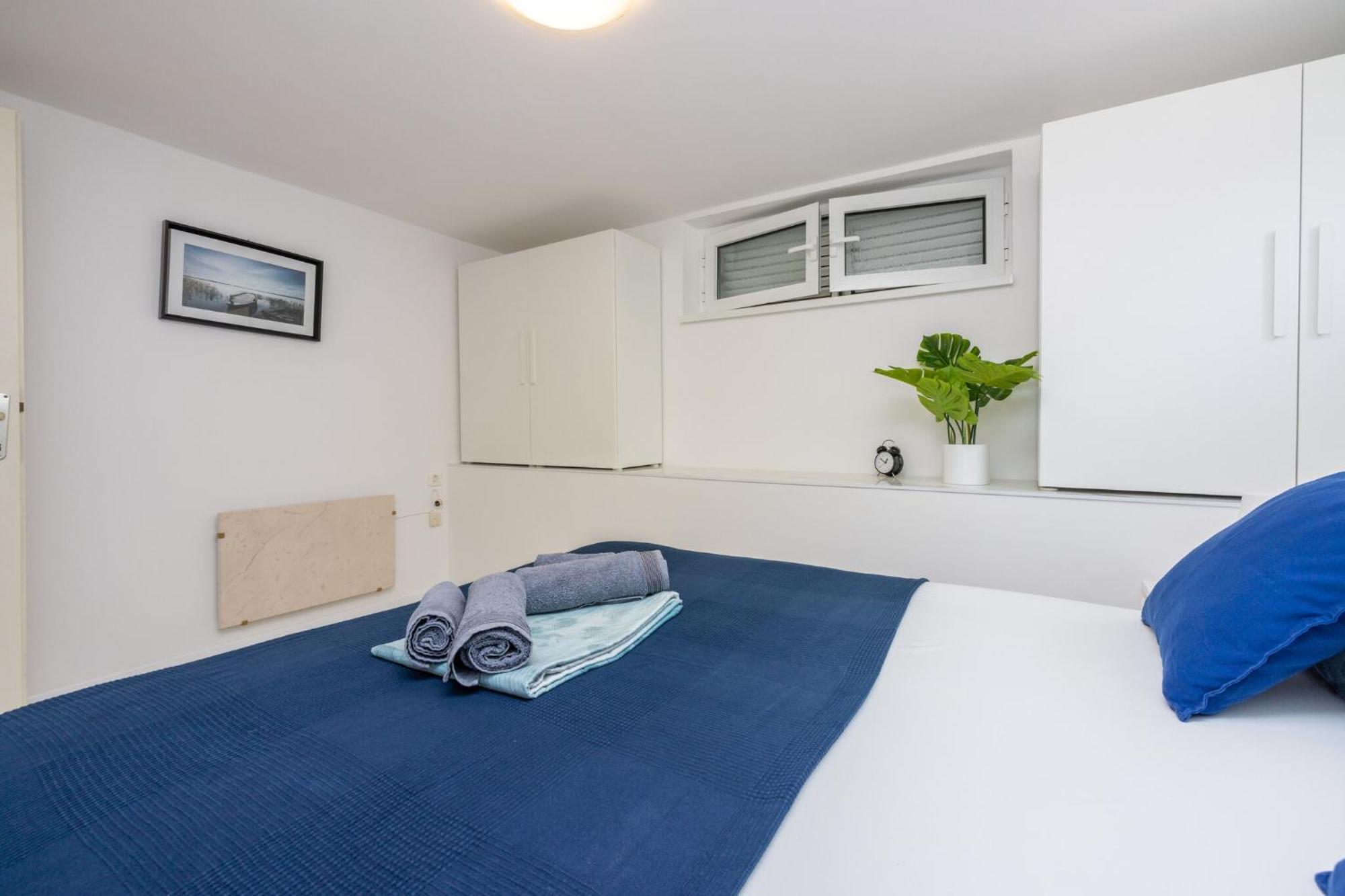 Podvezanec Apartment Драмал Екстериор снимка